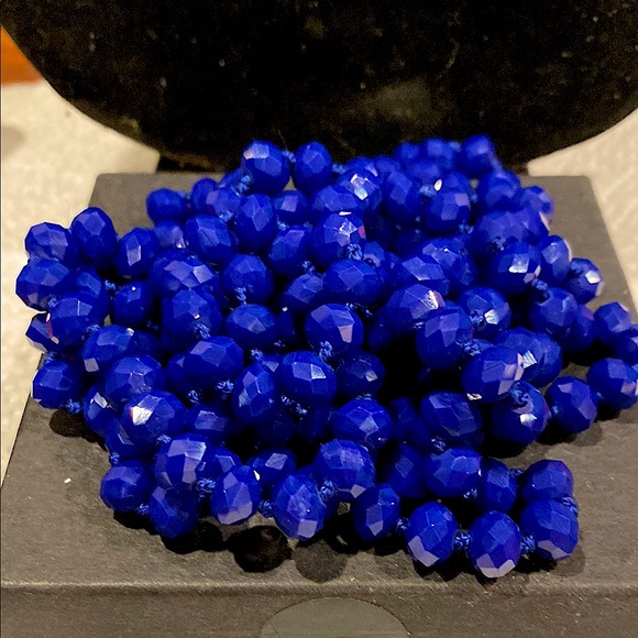 58 inches of Cobalt Blue Aurora Borealis Crystal Necklace. - Picture 2 of 3